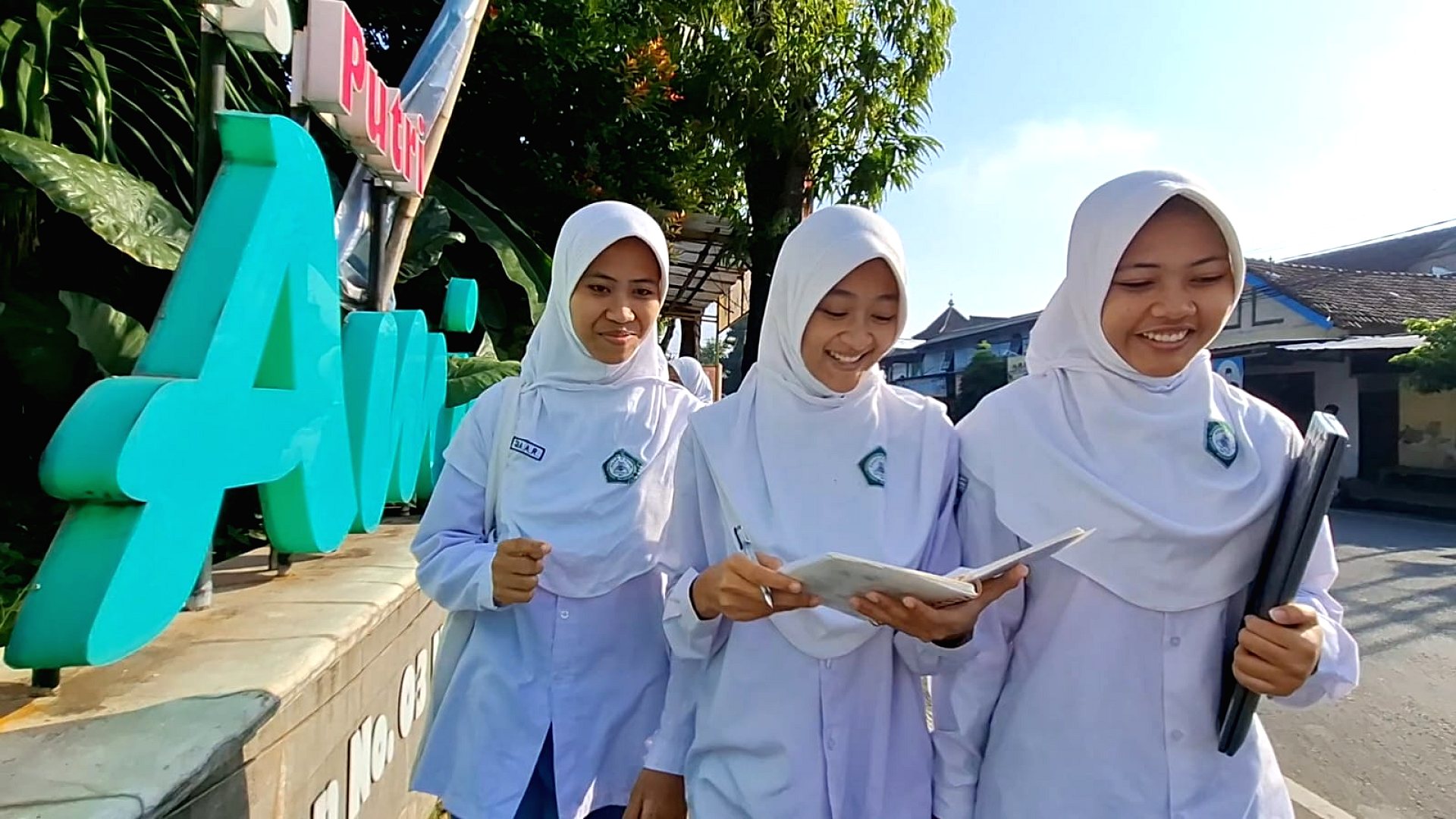 Enam Tahun Dimulai dari Sini